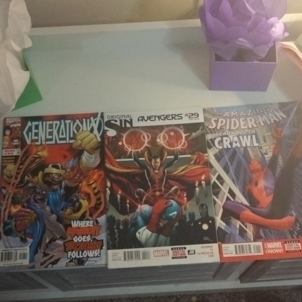 Comic books( set of 14)